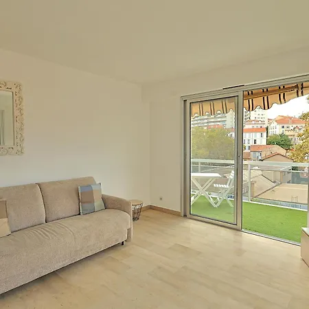 Mireille Apartment